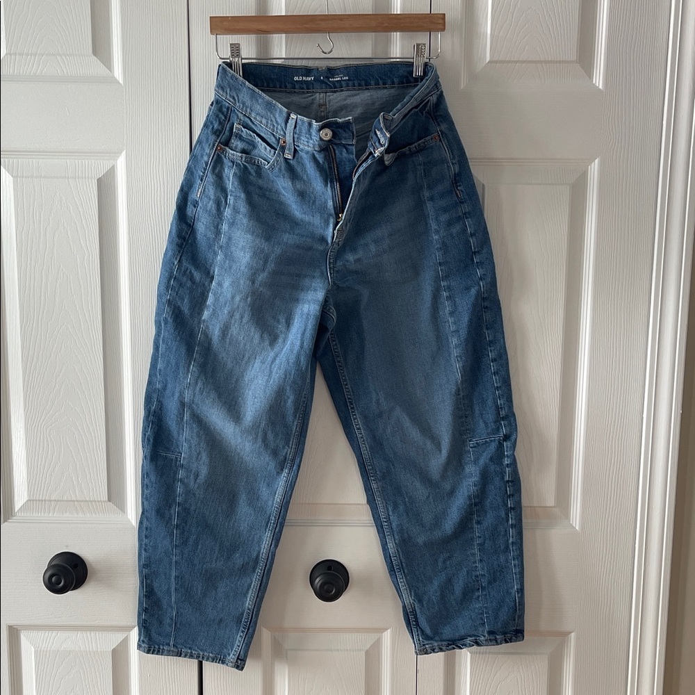 Old Navy Women's Barrel Leg Jeans
